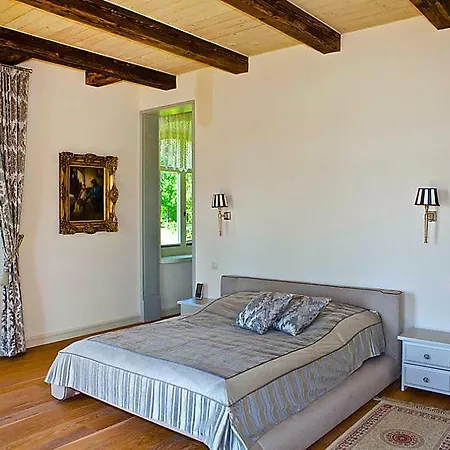 Sleeps 17 Air Con Wifi Kretowiny
